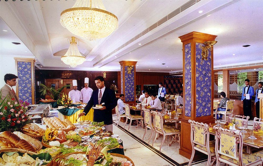 The Renai Cochin Hotel Kochi Exterior foto