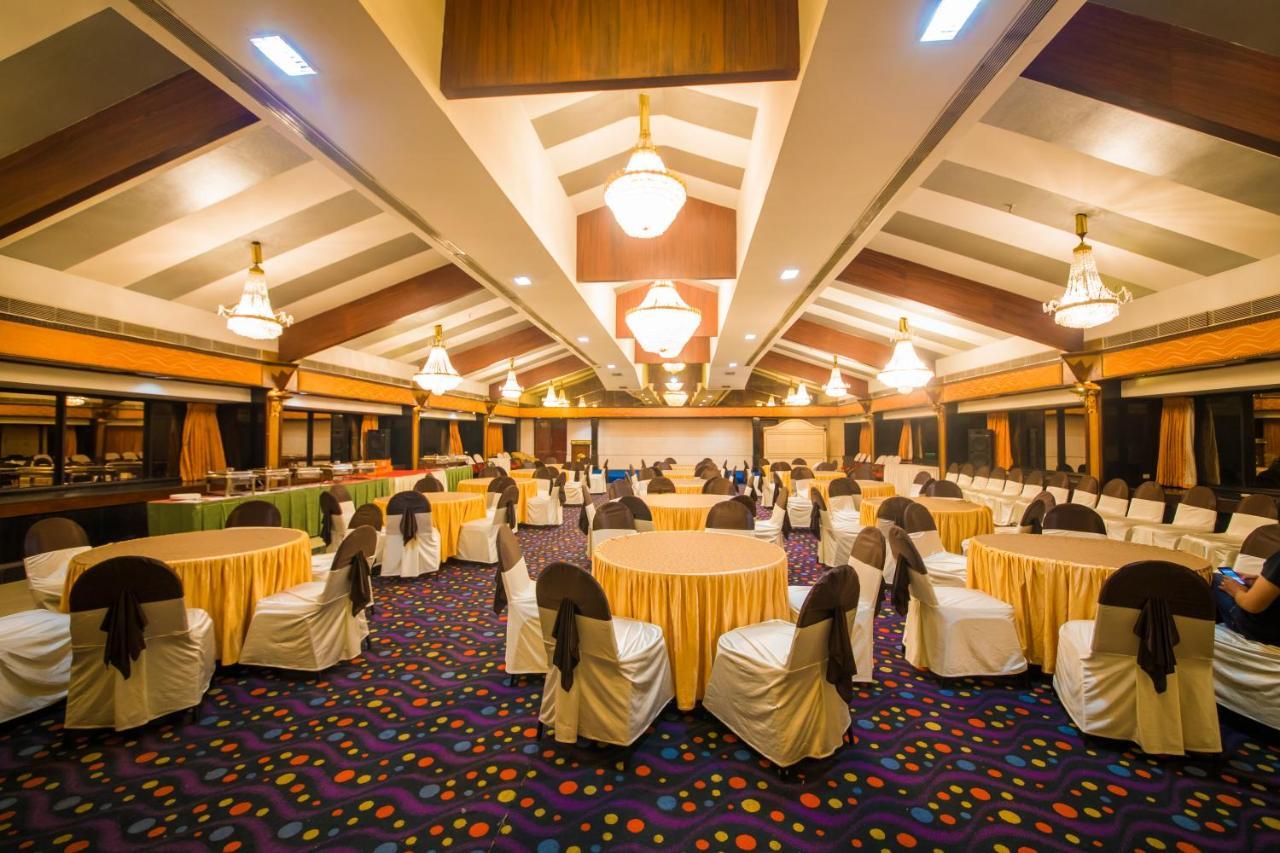 The Renai Cochin Hotel Kochi Exterior foto